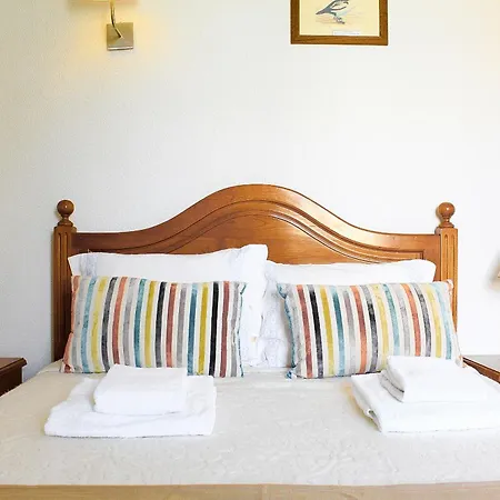 Casa Grande Do Serrado Guest house Santa Marta de Penaguiao